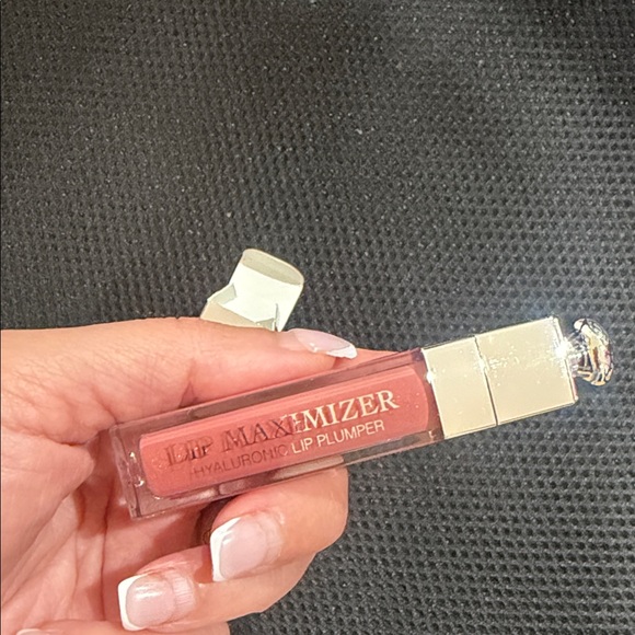 Dior Addict Lip Maximizer - Glossy Coral - Picture 2 of 4